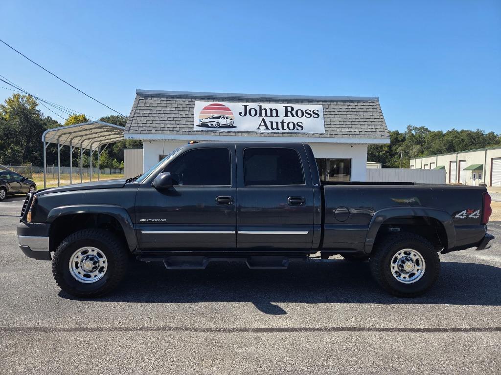 2004 Chevrolet Silverado 2500HD LS