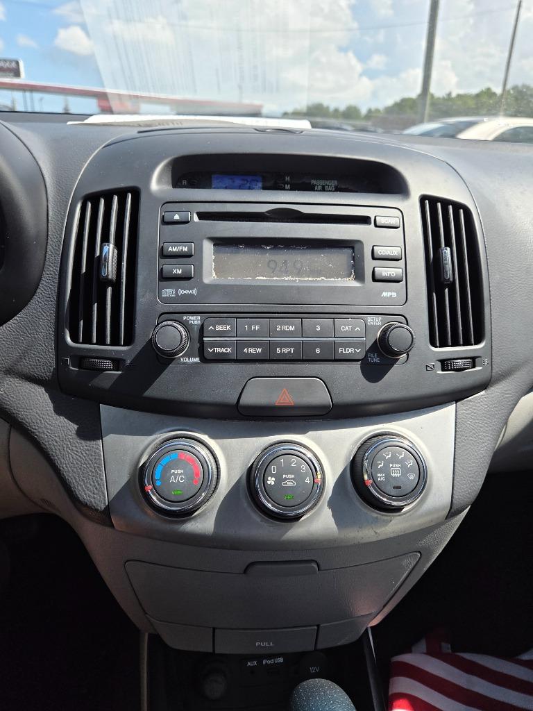 2010 Hyundai Elantra GLS - Photo 12
