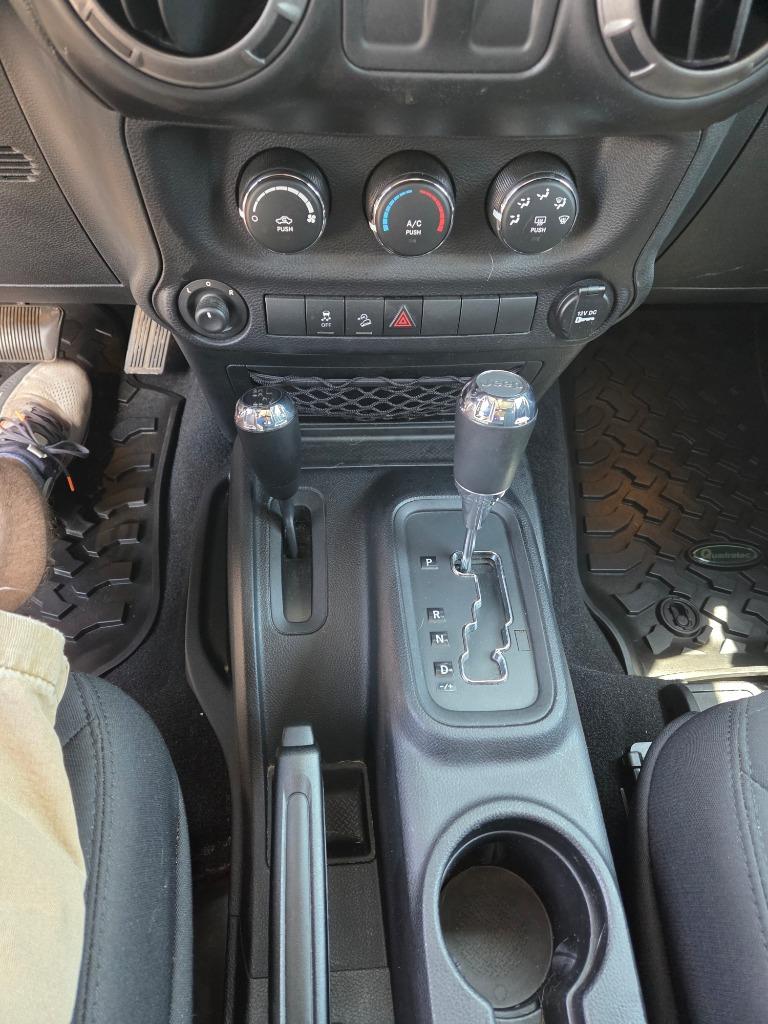 2015 Jeep Wrangler Sport - Photo 11