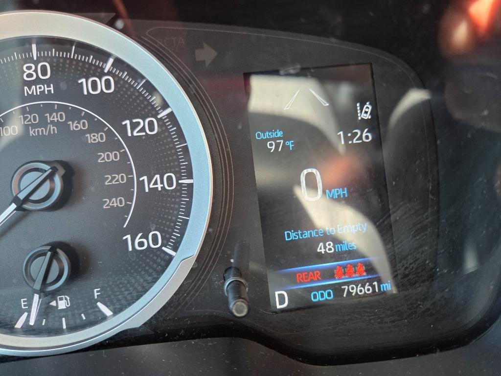 2022 Toyota Corolla LE - Photo 18
